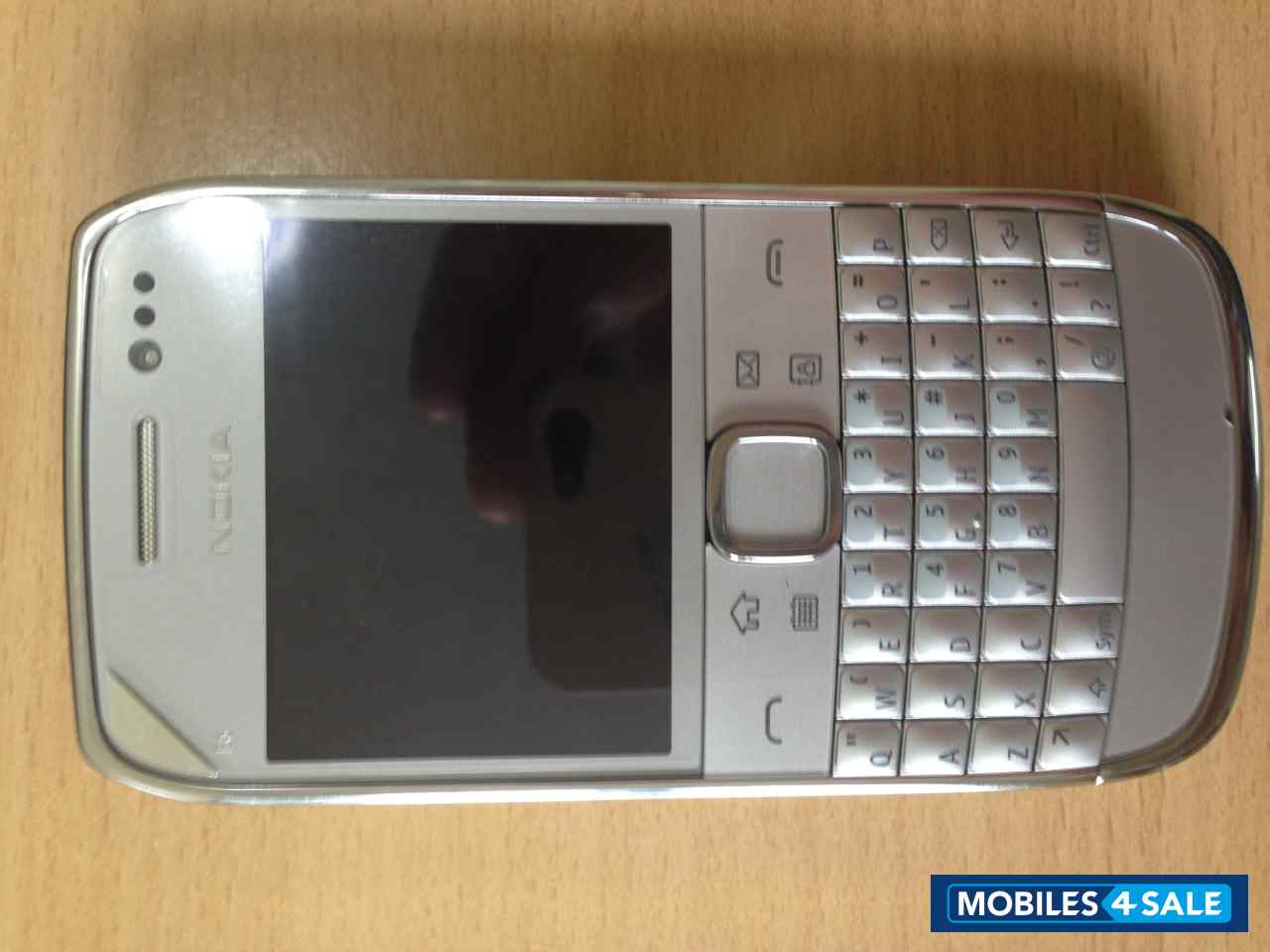 Silver Nokia E6 Touch n Type