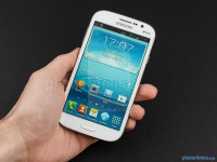 White Samsung Galaxy Grand GT-I9082