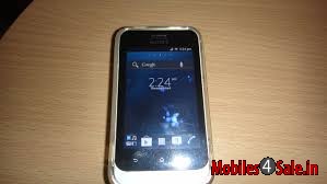 White Sony Xperia tipo White Sony Xperia tipo