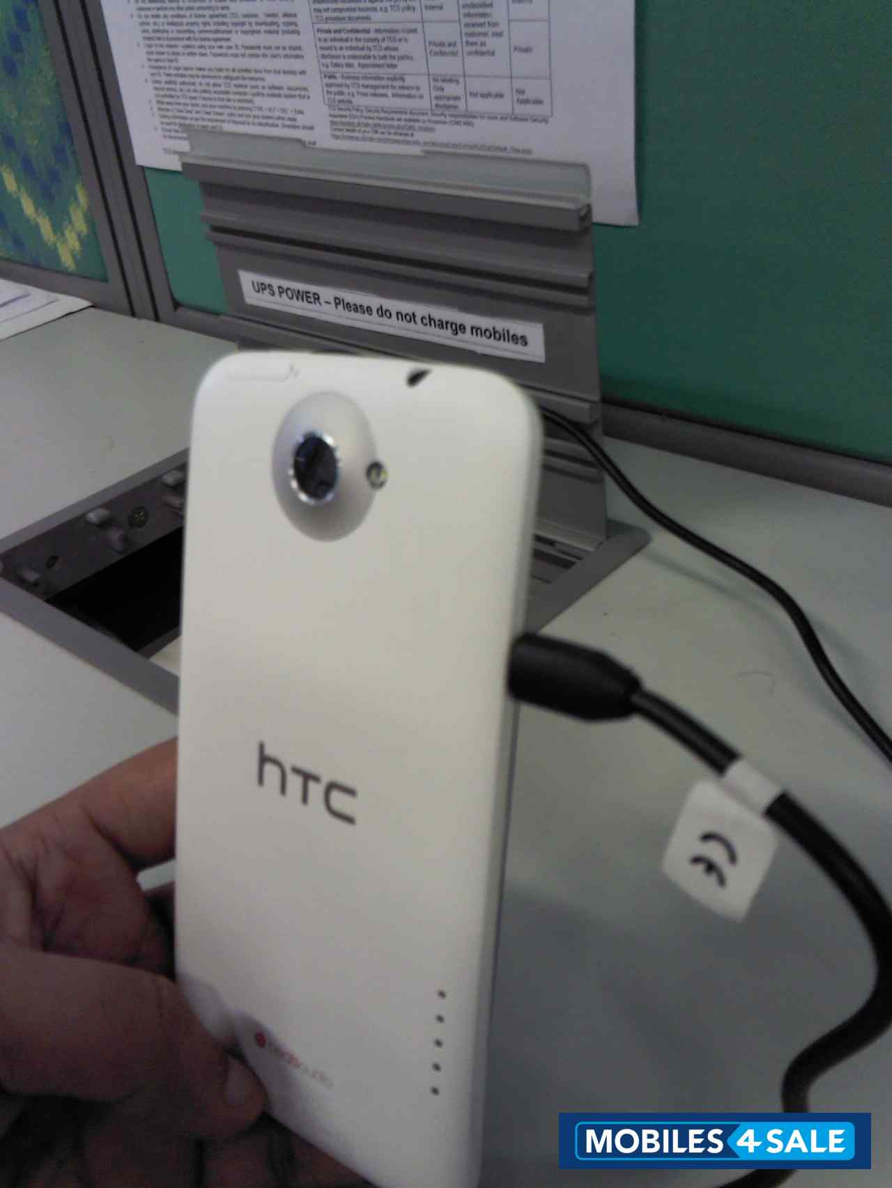 White HTC One X