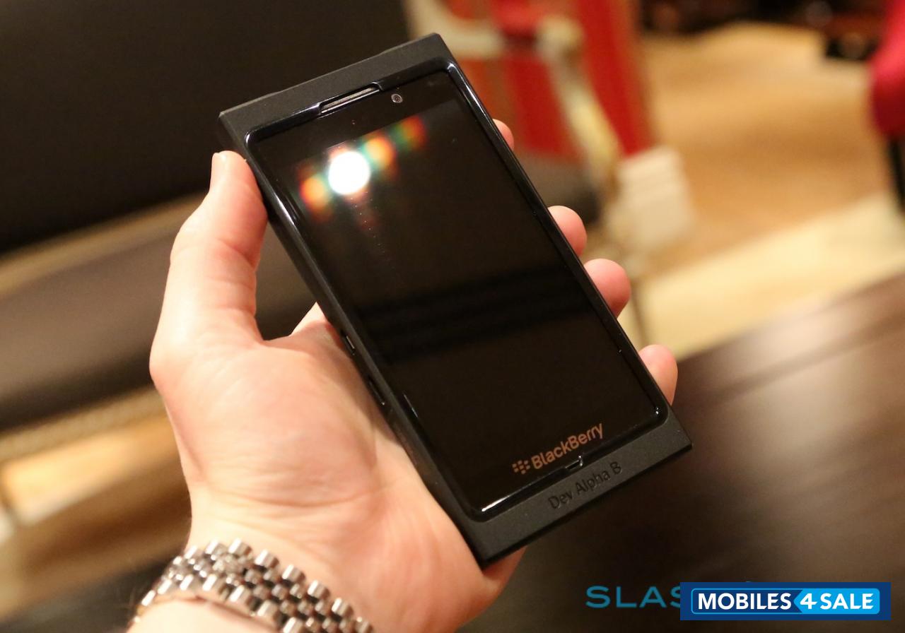 Black BlackBerry Z10