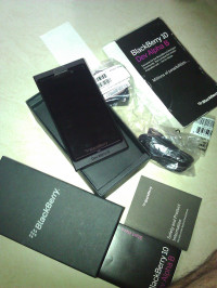 Black BlackBerry Z10