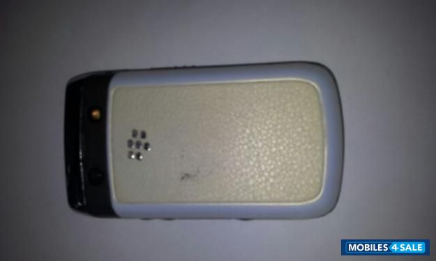 White BlackBerry Bold 9780 White BlackBerry Bold 9780