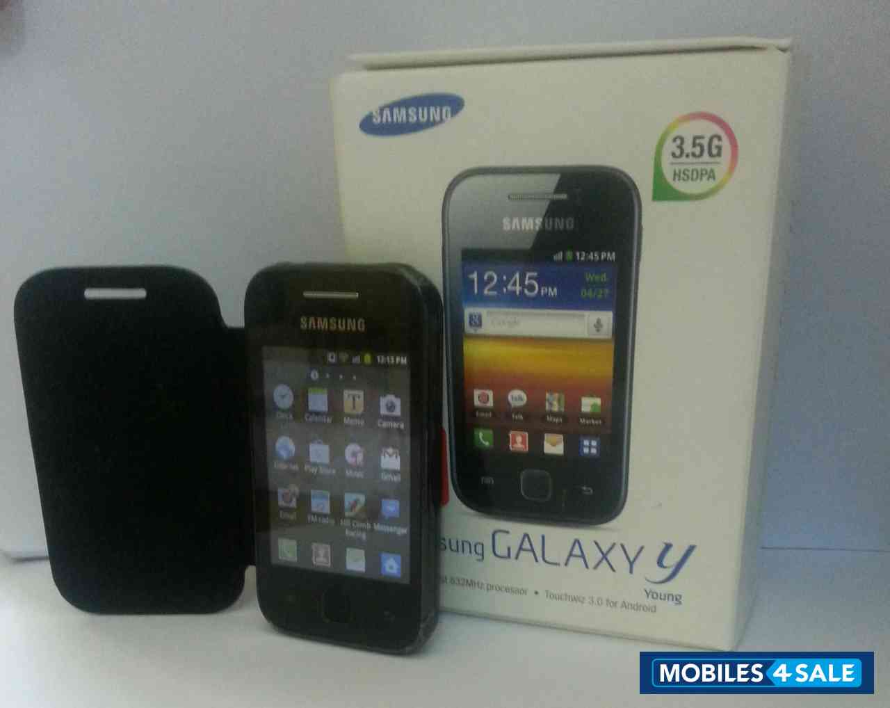 Black Samsung Galaxy Y