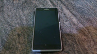 White Sony Xperia Z