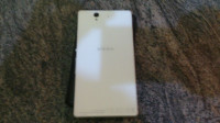 White Sony Xperia Z