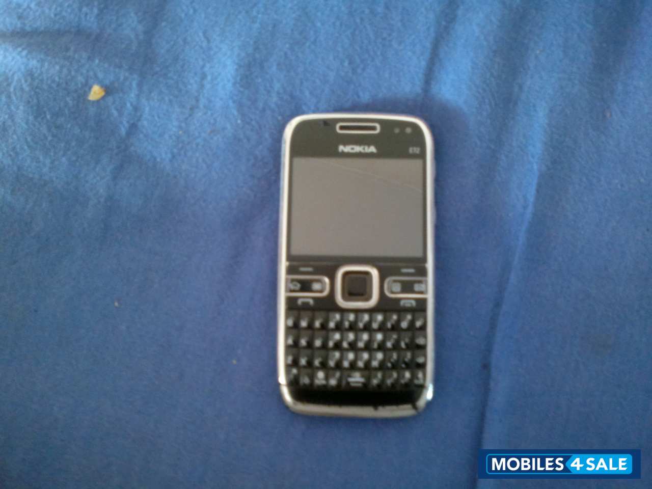 Black Nokia E72