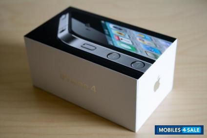 Black Apple iPhone 4 Black Apple iPhone 4