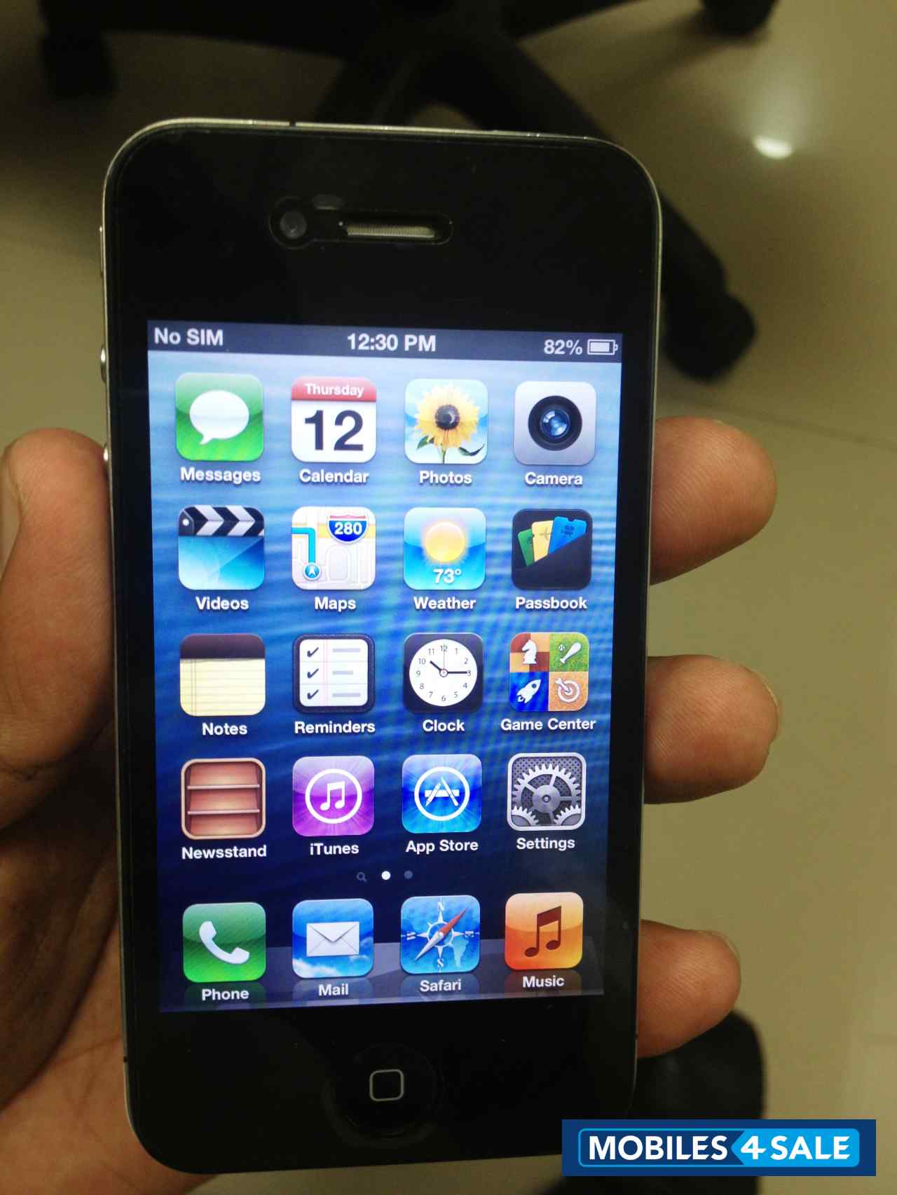 Black Apple iPhone 4S