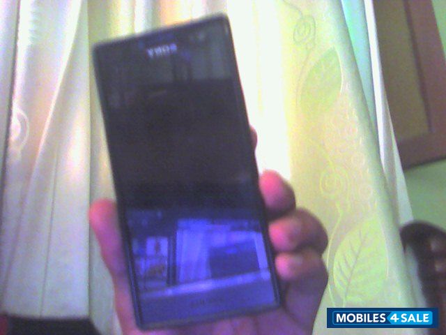Black Sony Xperia P