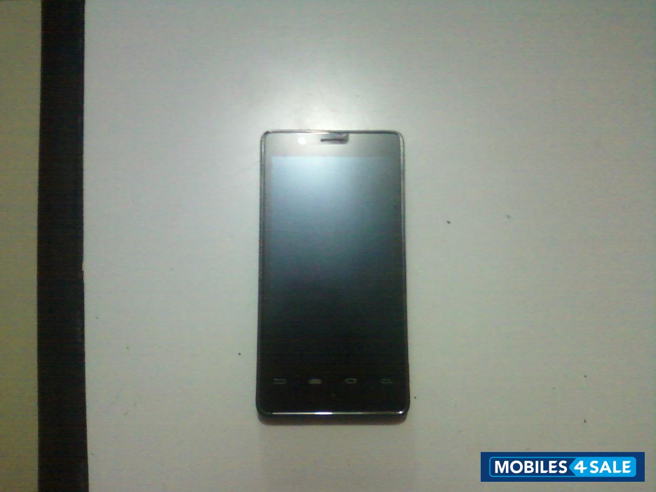 Black Xolo X900