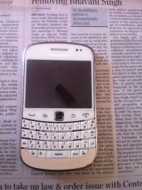 White BlackBerry Bold 9900