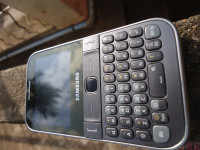 Tech Silver Samsung Chat 527