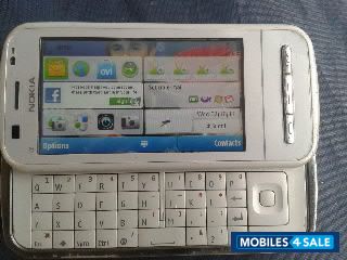 White Nokia C6