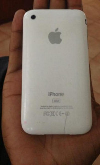 White Apple iPhone 3GS