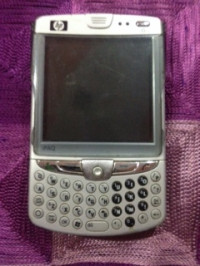 Black HP iPAQ rw6828