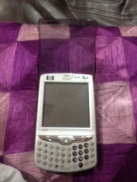 Black HP iPAQ rw6828