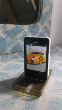 White Nokia Asha 501