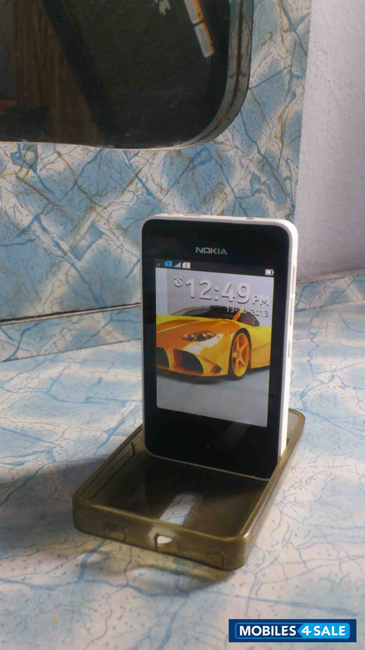 White Nokia Asha 501