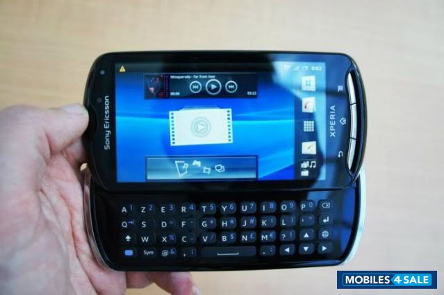 Black Sony Ericsson Xperia pro