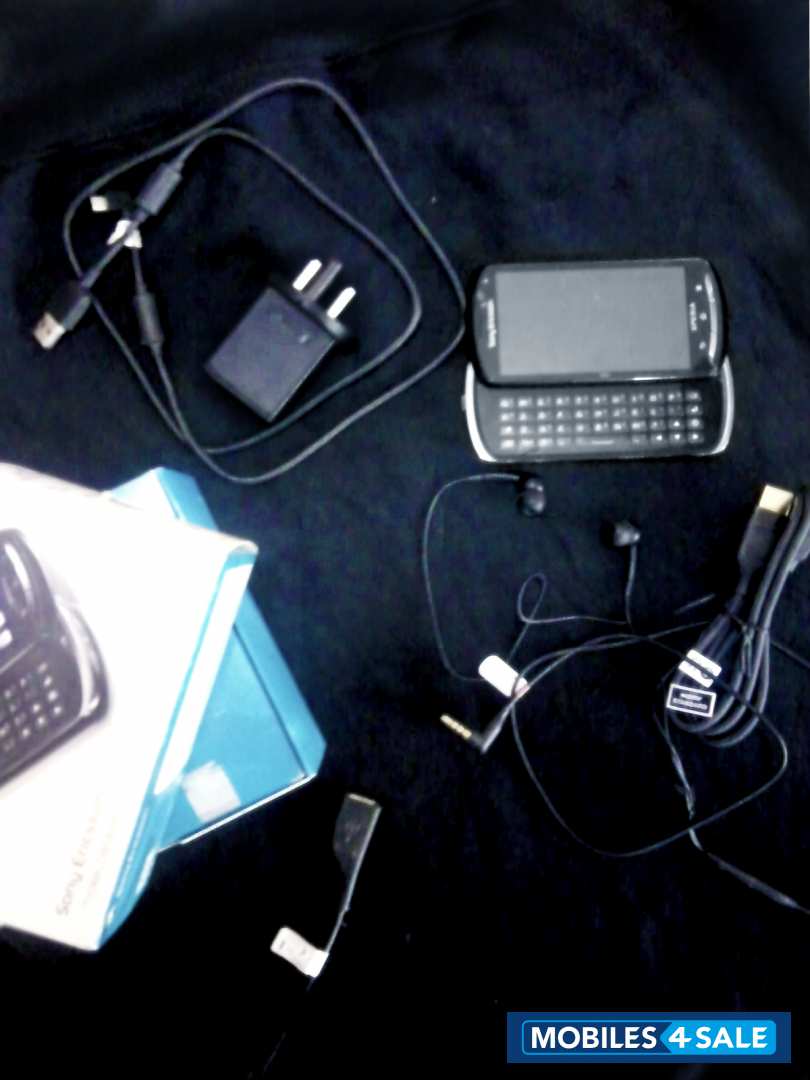 Black Sony Ericsson Xperia pro