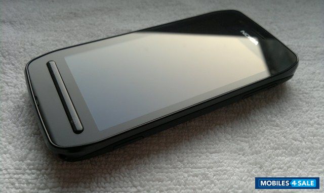 Black Nokia 603