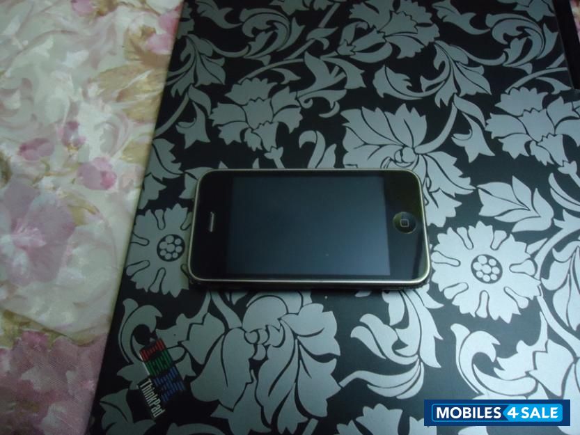 Black Apple iPhone 3GS