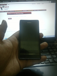 Black Sony Xperia P