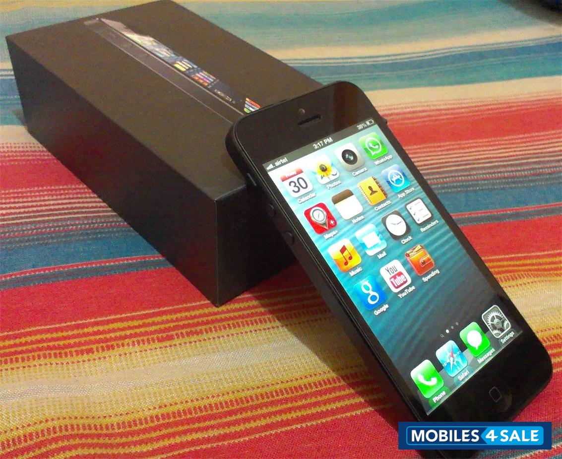 Black Apple iPhone 5