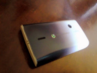 White Sony Ericsson Xperia X8