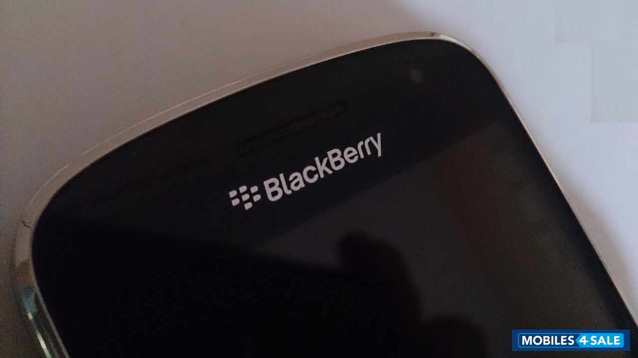 Black BlackBerry Bold 9900 Black BlackBerry Bold 9900