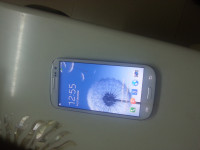 White Samsung Galaxy S3