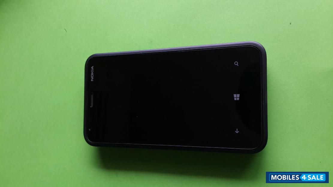 Black Nokia Lumia 620
