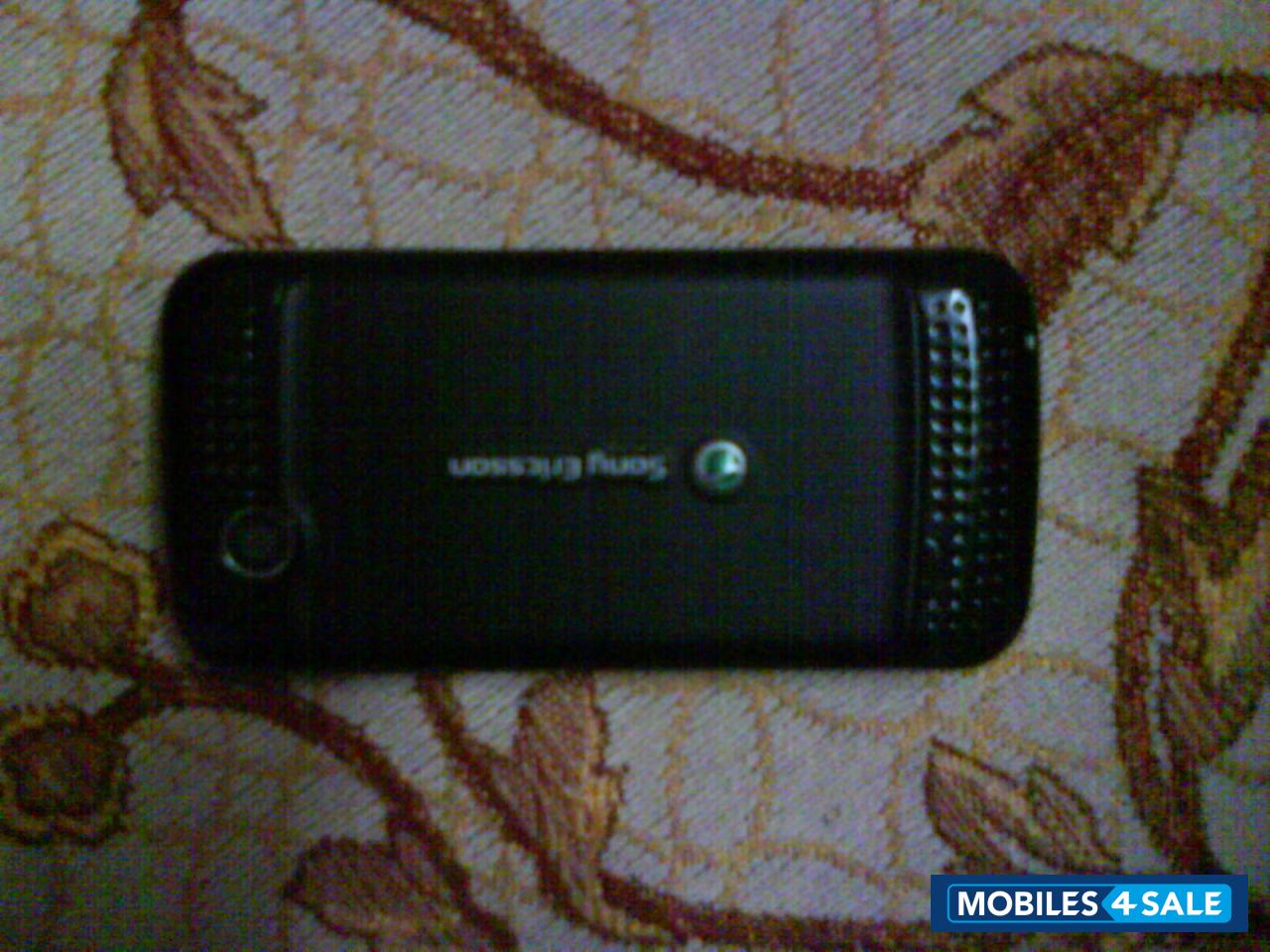 Black Sony Ericsson F305 Black Sony Ericsson F305
