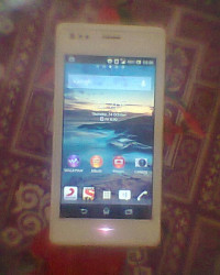 White Sony Xperia M