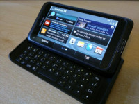Black Nokia E7-00