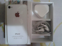 White Apple iPhone 4S