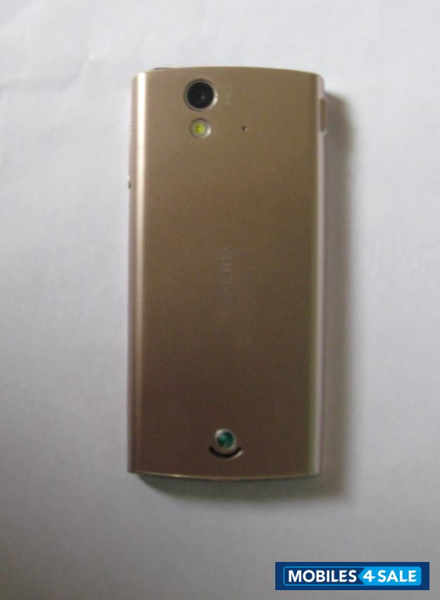 Gold Sony Ericsson Xperia ray Gold Sony Ericsson Xperia ray