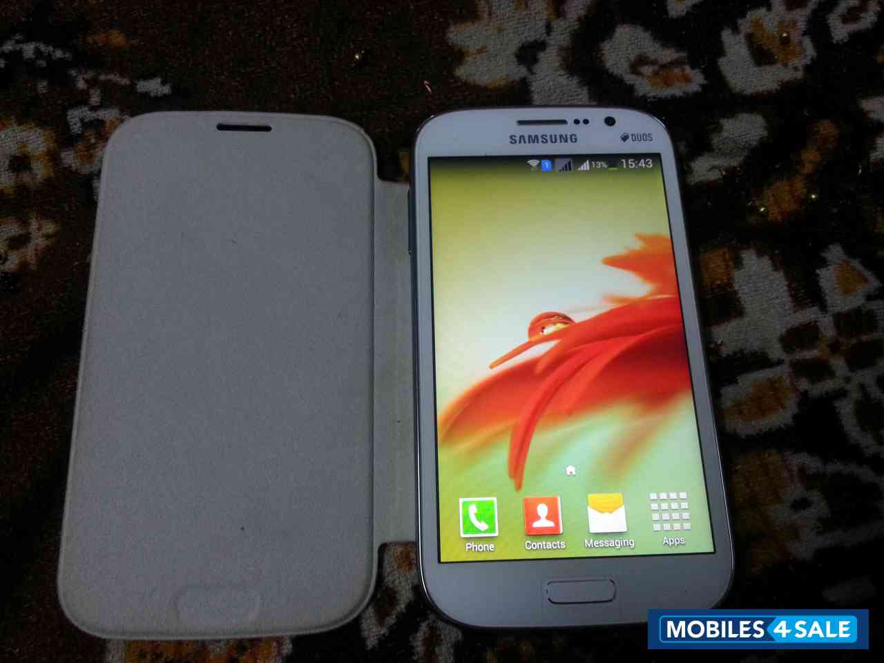 White Samsung Galaxy Grand GT-I9082