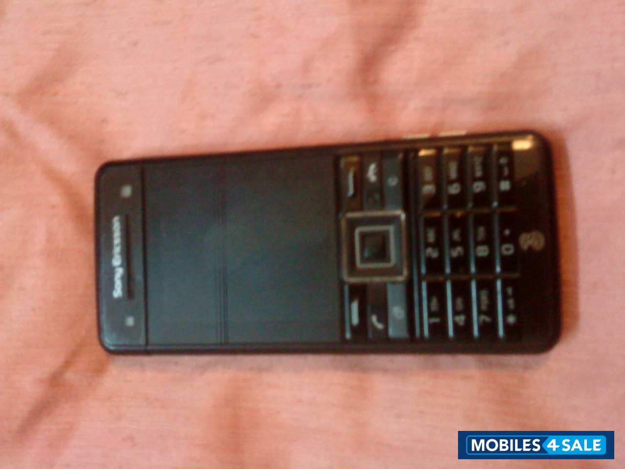 Black Sony Ericsson C902