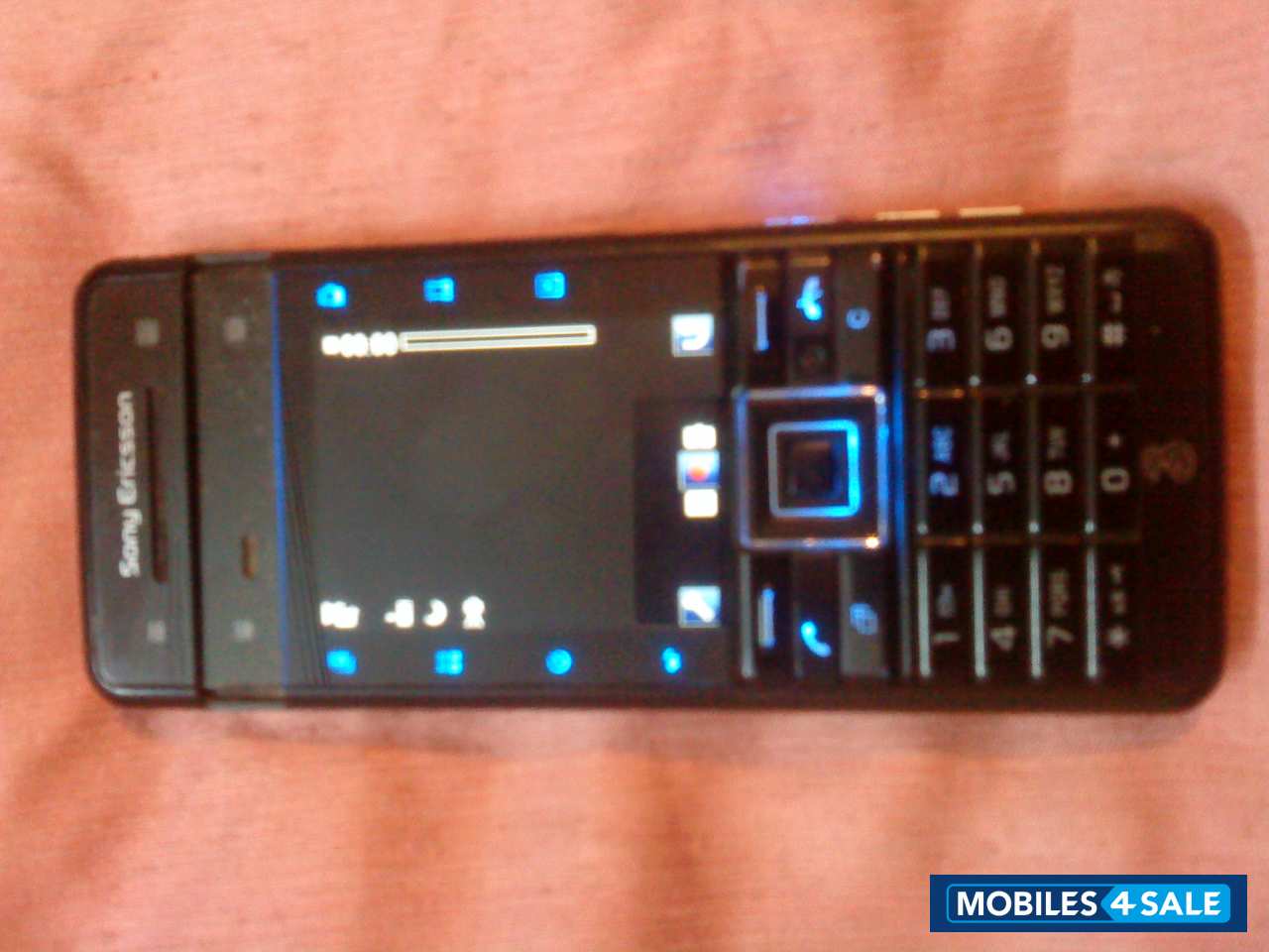 Black Sony Ericsson C902
