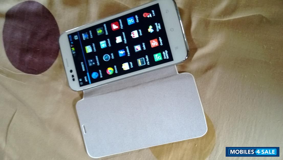 White Karbonn S5 Titanium