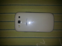 White Samsung Galaxy S3