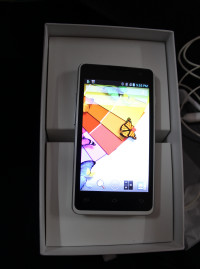 White Xolo Q500