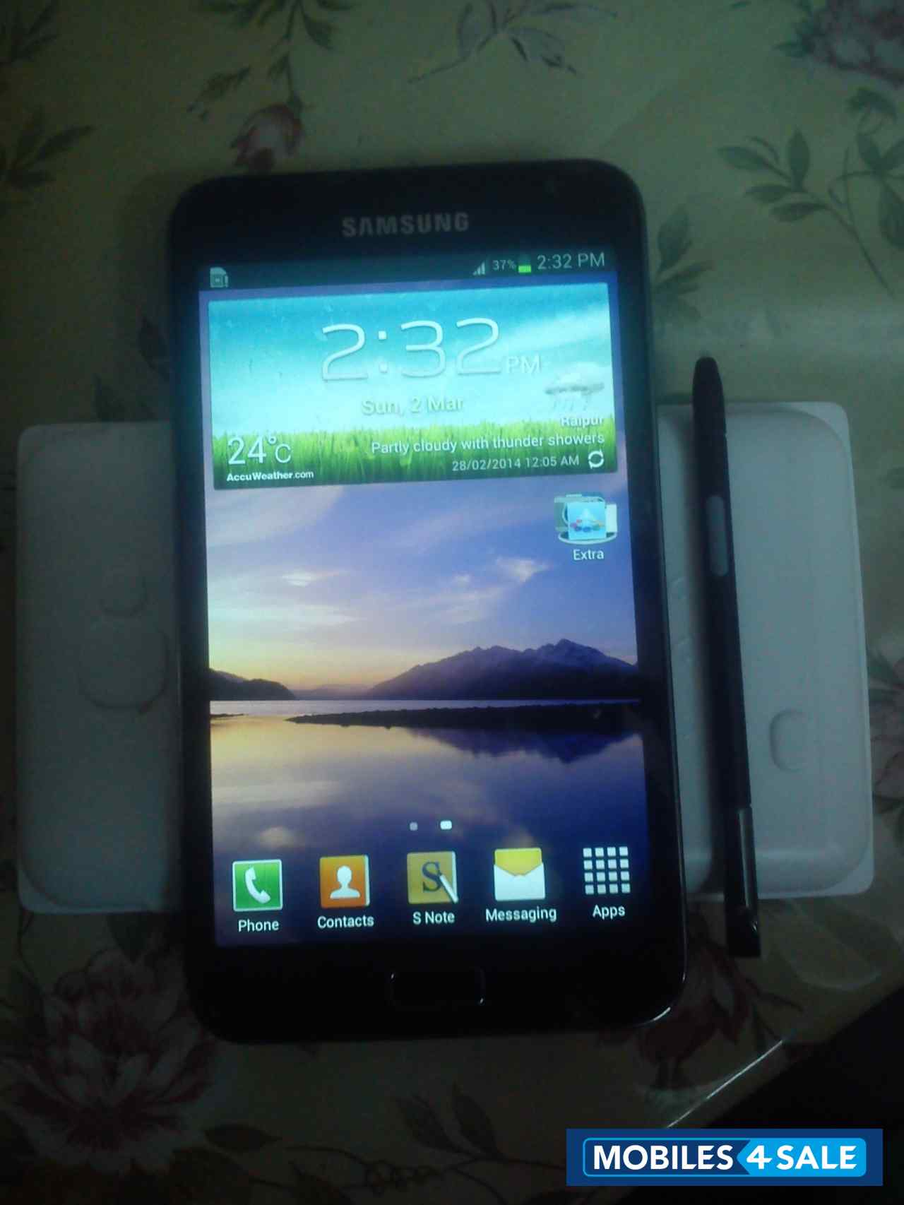 Black-grey Samsung Galaxy Note