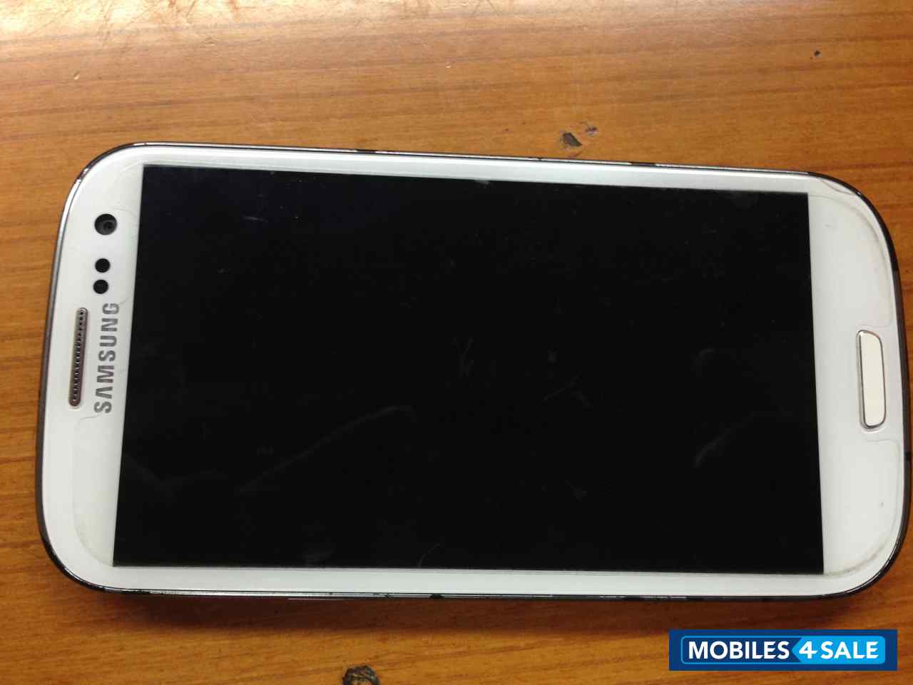 White Samsung Galaxy S3