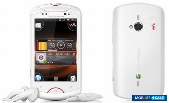 White Sony Ericsson WT19i live with walkman