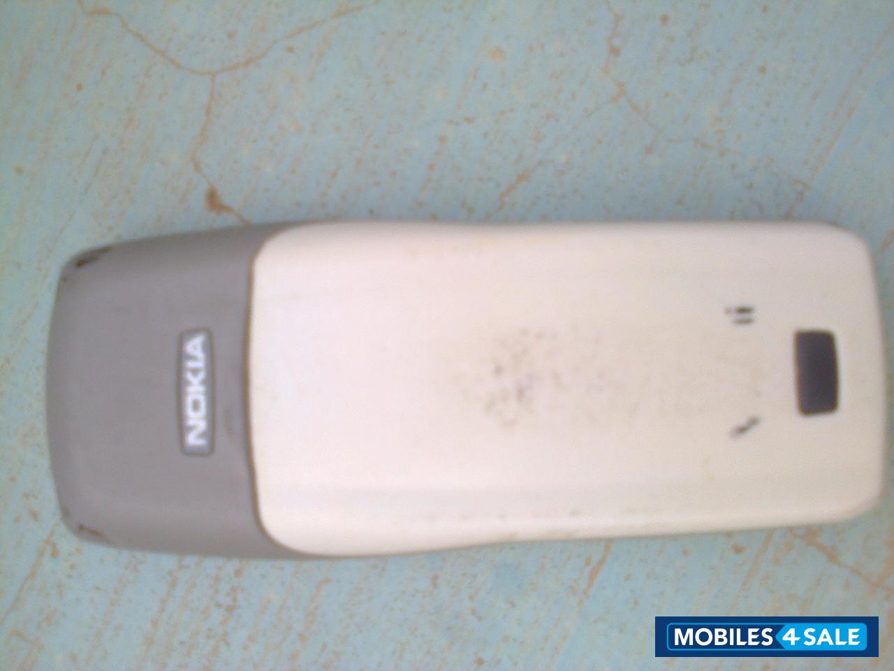 White Nokia 1100