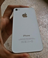 White Apple iPhone 4