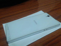 White Sony Xperia Z